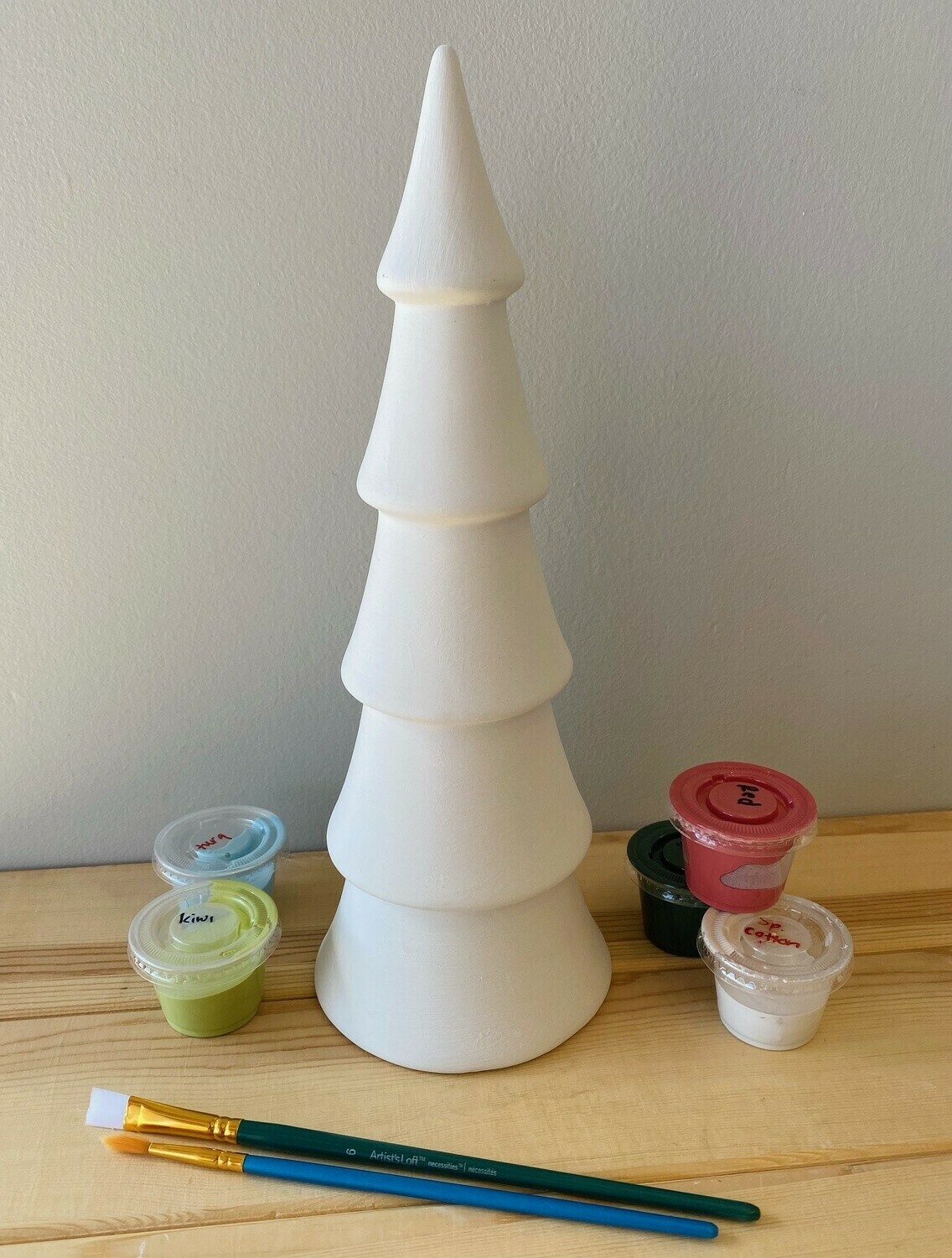 Large Tannenbaum Tree