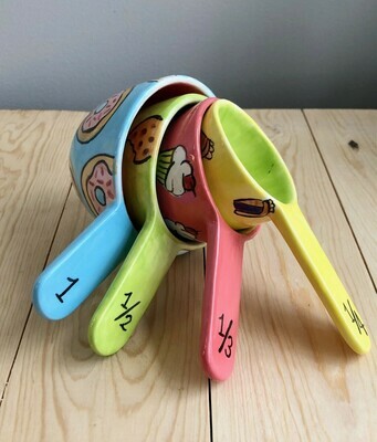 Measuring Cups with Handles