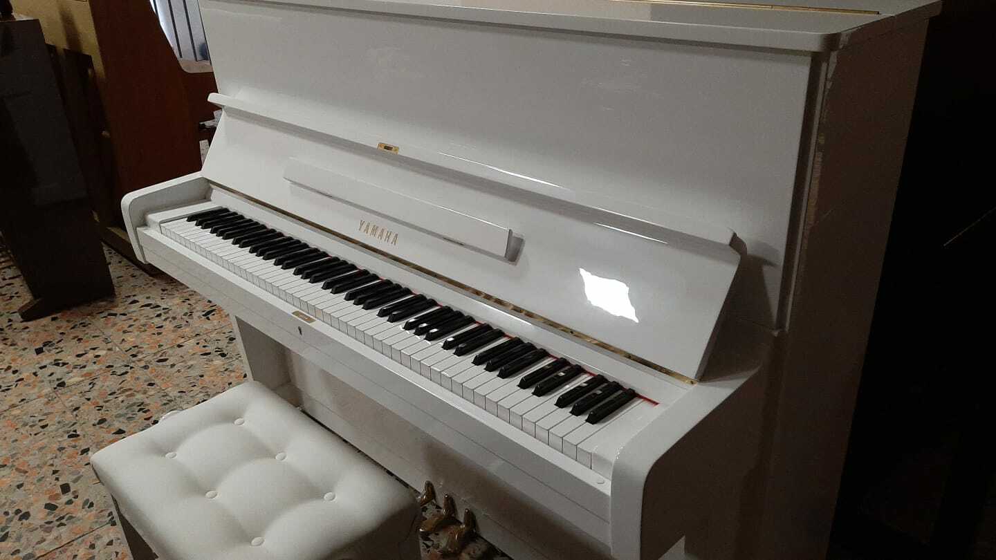 Pianoforte Yamaha U1 bianco