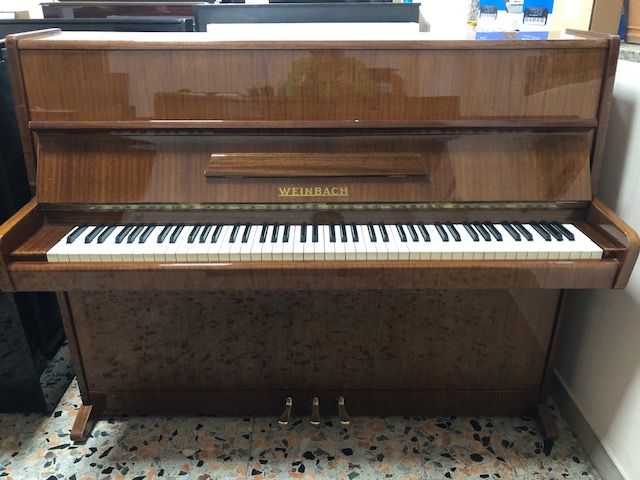 Pianoforte Weinbach noce lucido usato