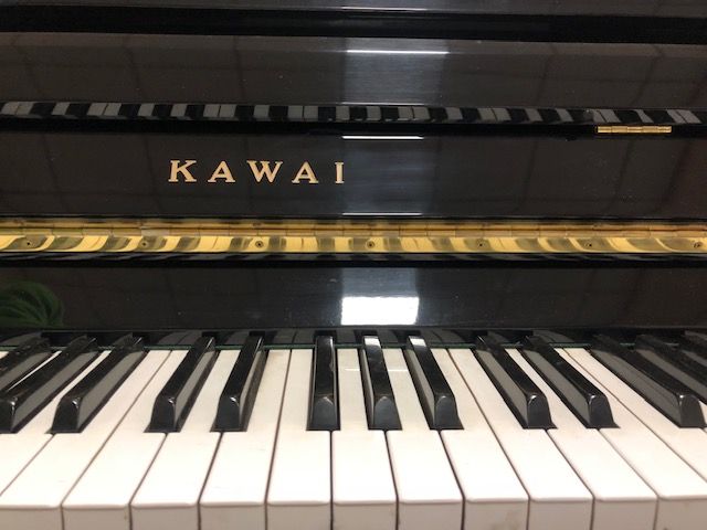 Pianoforte Kawai  CE 8N