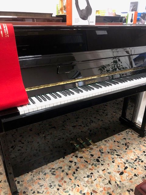 Pianoforte Furstein Night Day usato