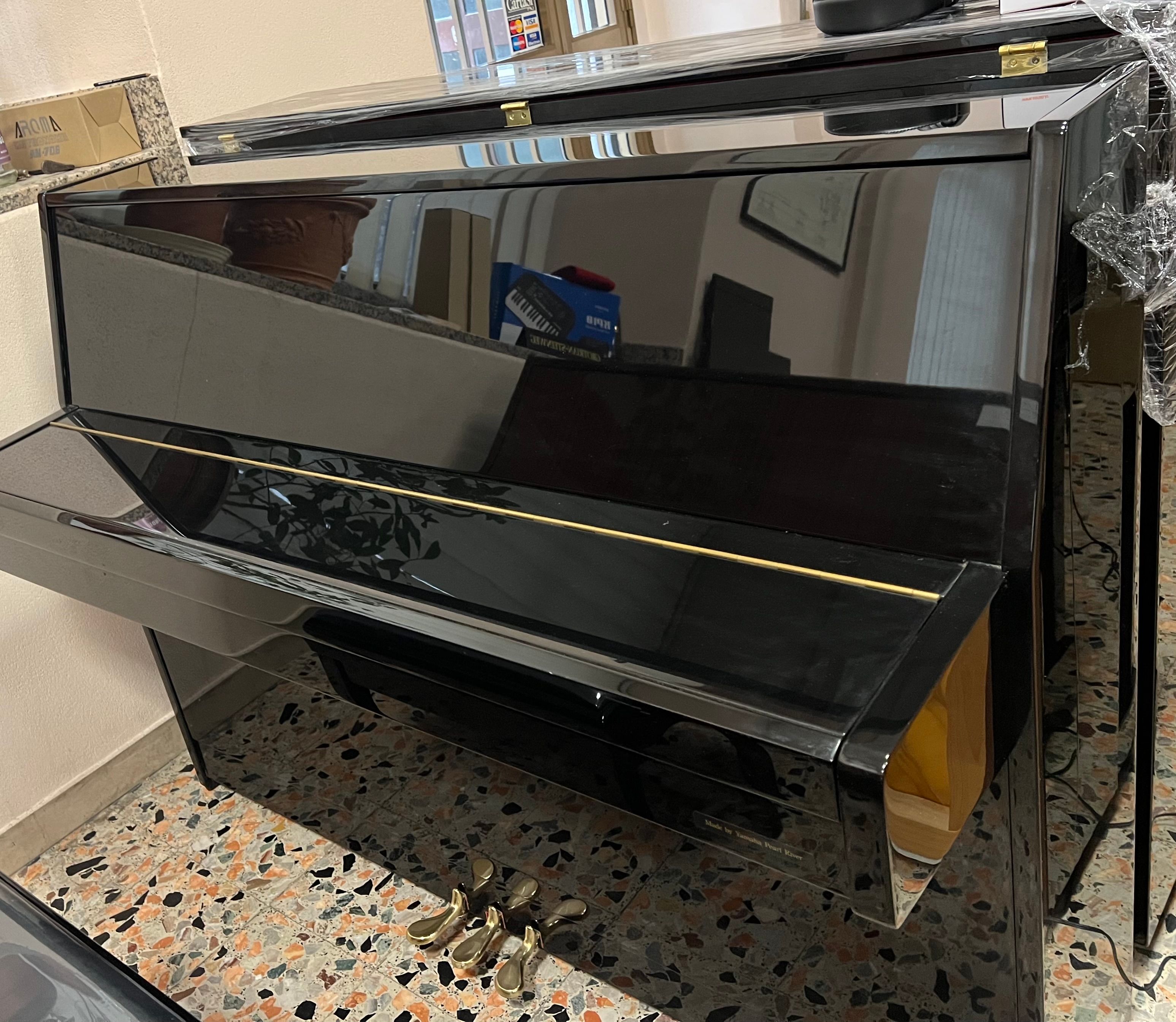 Pianoforte Yamaha C108 occasione