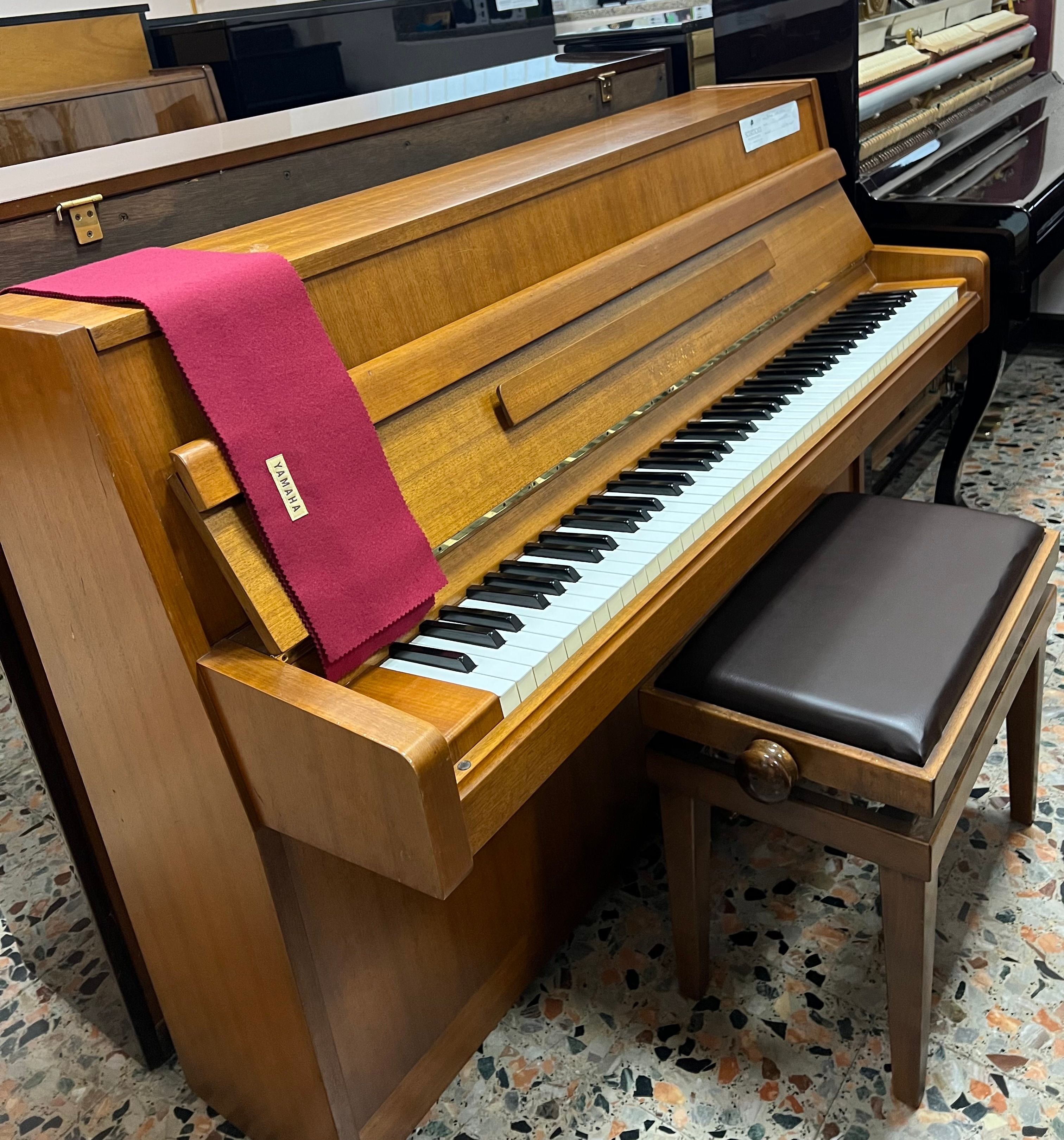 Pianoforte Yamaha noce chiaro , 100 occasione