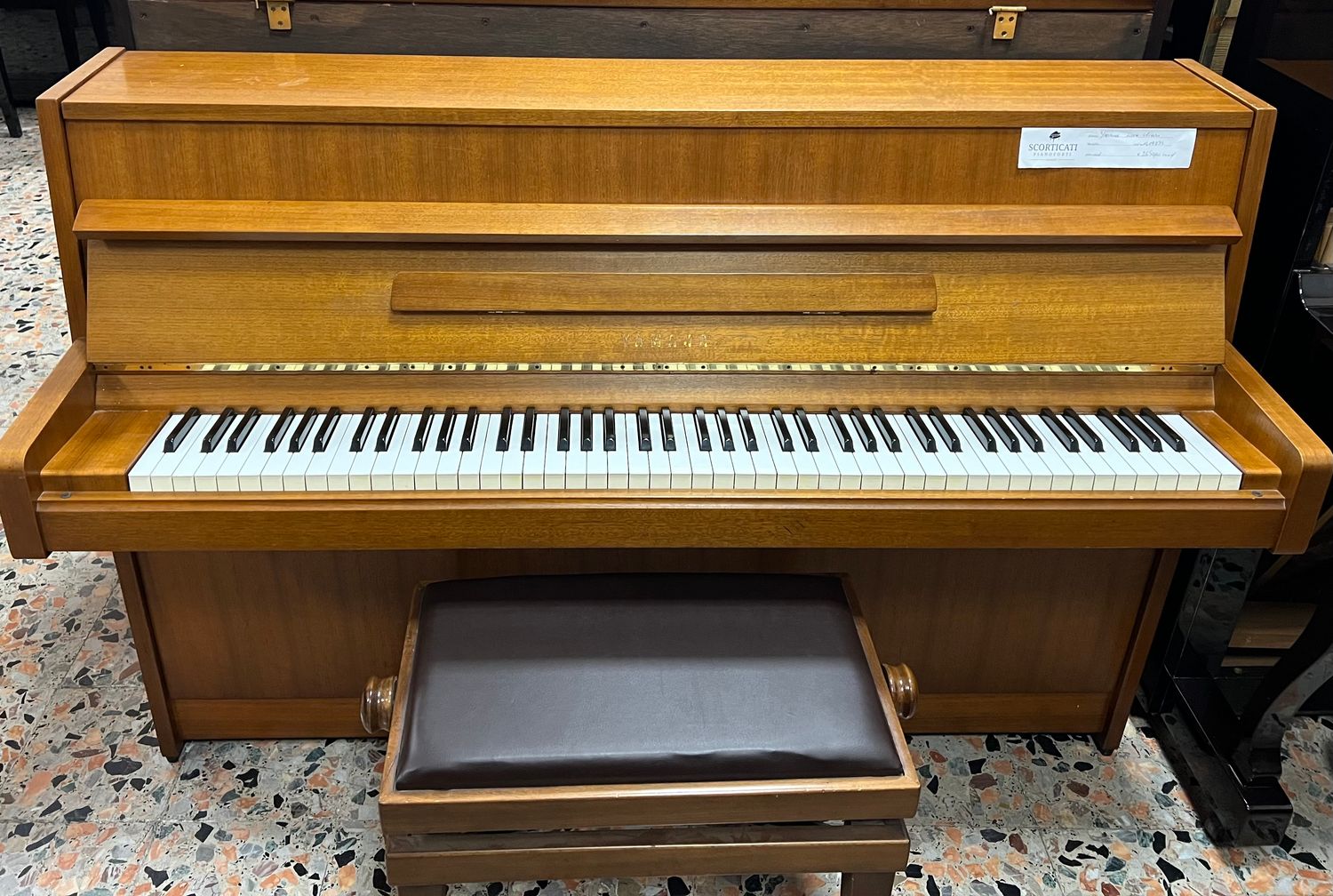Pianoforte Yamaha noce chiaro , 100 occasione