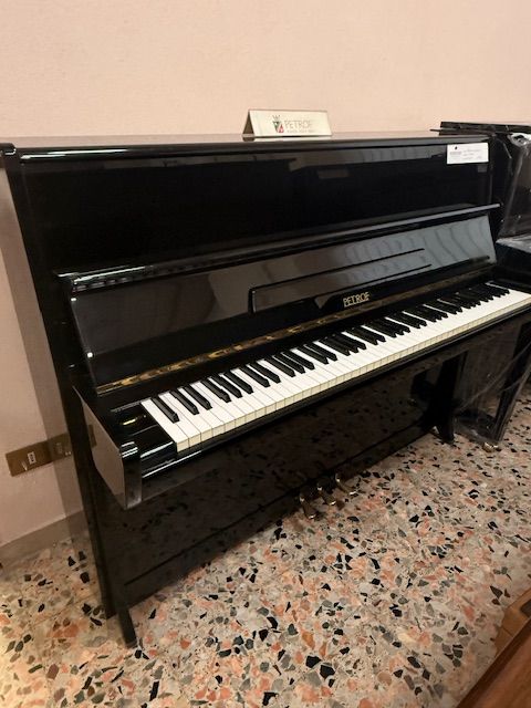 Pianoforte Petrof  d'occasione