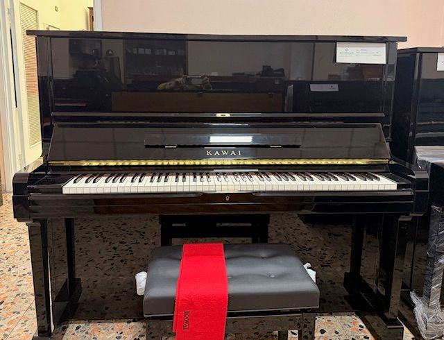 Pianoforte Kawai  CS40A