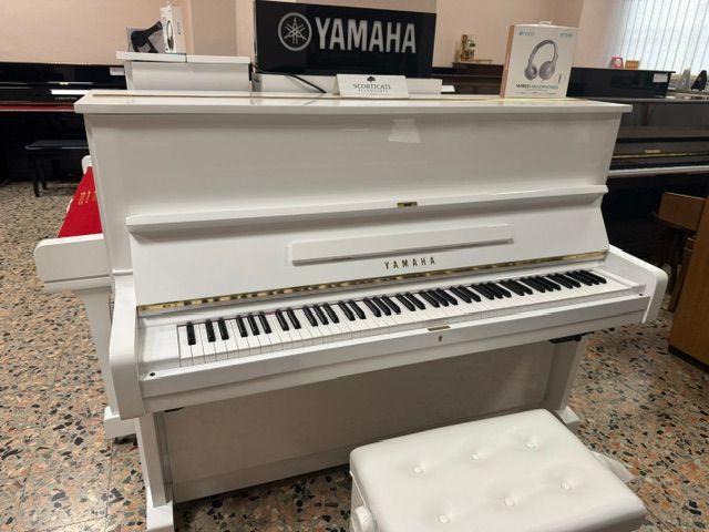 Pianoforte Yamaha U1 Silent bianco