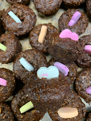 Giggy&#39;s Barn Bites - With Candy