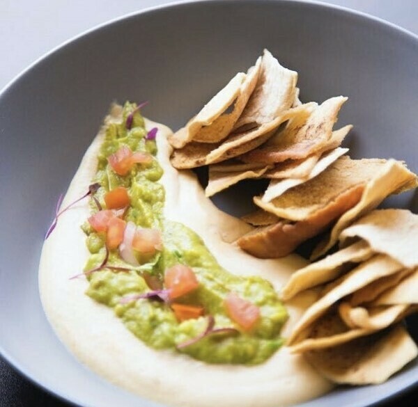 Hummus y Guacamole