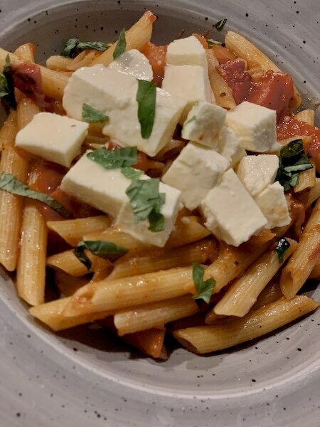 PENNE CAPRESE