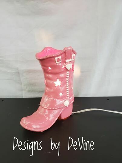 Pink nightlight boot