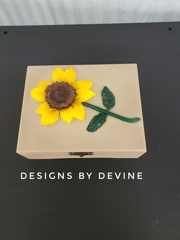 Keepsake box