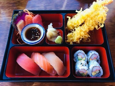 LUNCH SPECIAL / BENTO BOX