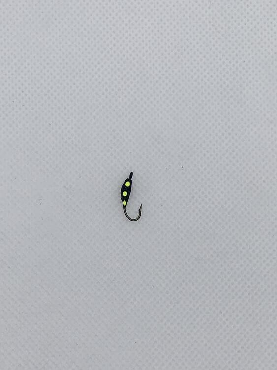 MME JIGGER MINUS COULEUR NOIR POINT JAUNE #05