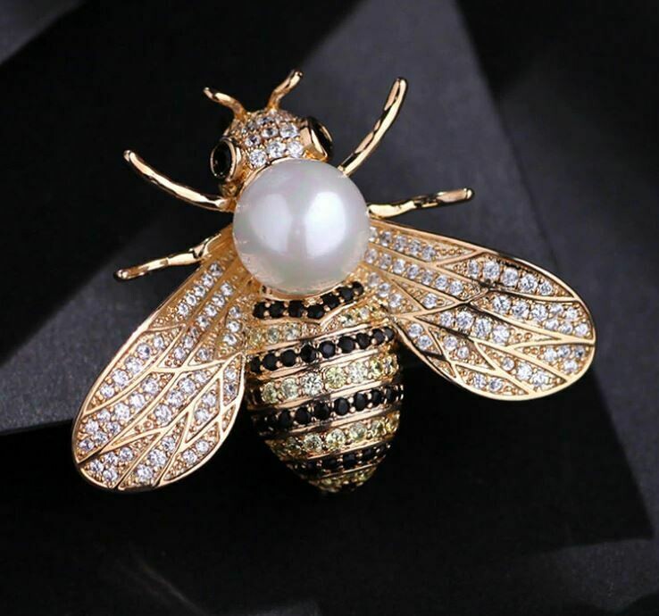 Bee Brooch