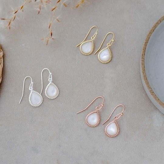 Paris Earrings Mother of Pearl
