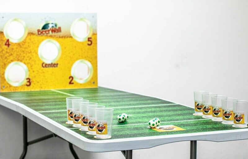 Centerball Hattrick (mit Spiel-Klapptisch) Centerball Hattrick (mit Spiel-Klapptisch)