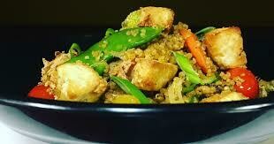 Salade de quinoa et tofu bio fait maison