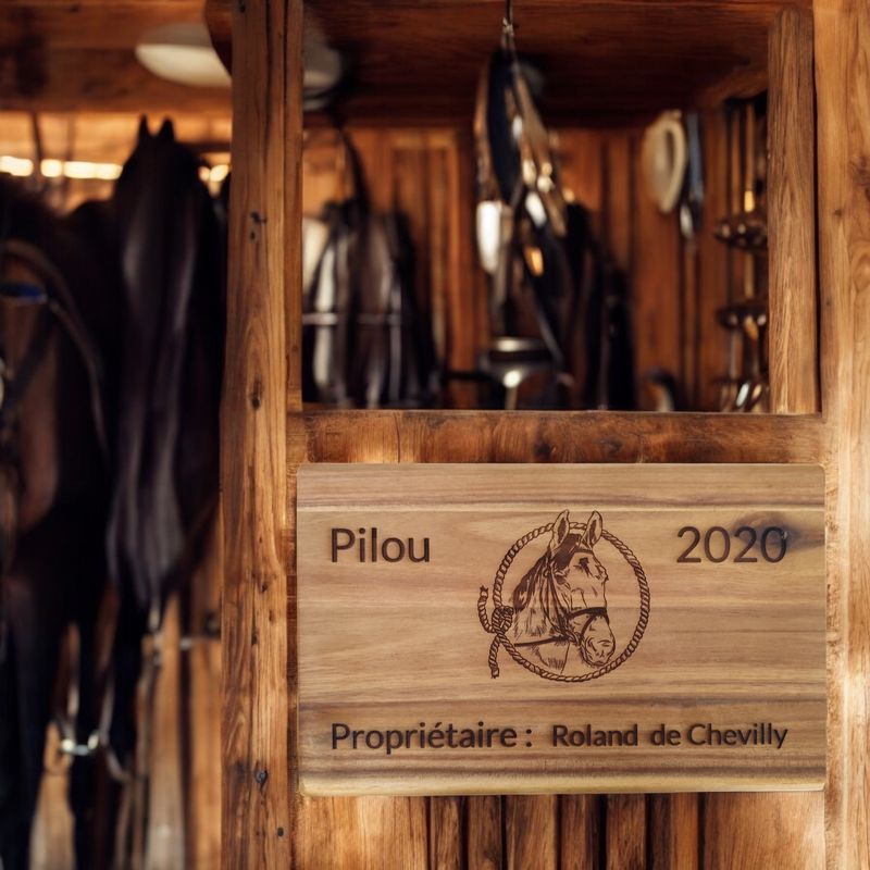 Plaque personnalisée pour box chevaux