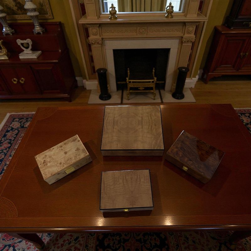 Boîte en bois haute gamme