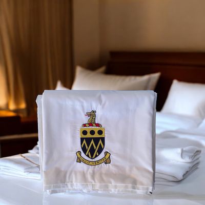 Parure de lit brodée
