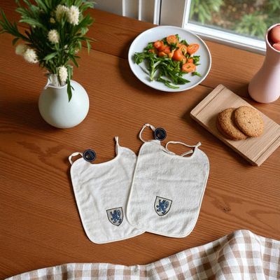 Bavoir pour bébé avec broderie (lot de 2)