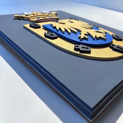 Réalisation armoiries en bois