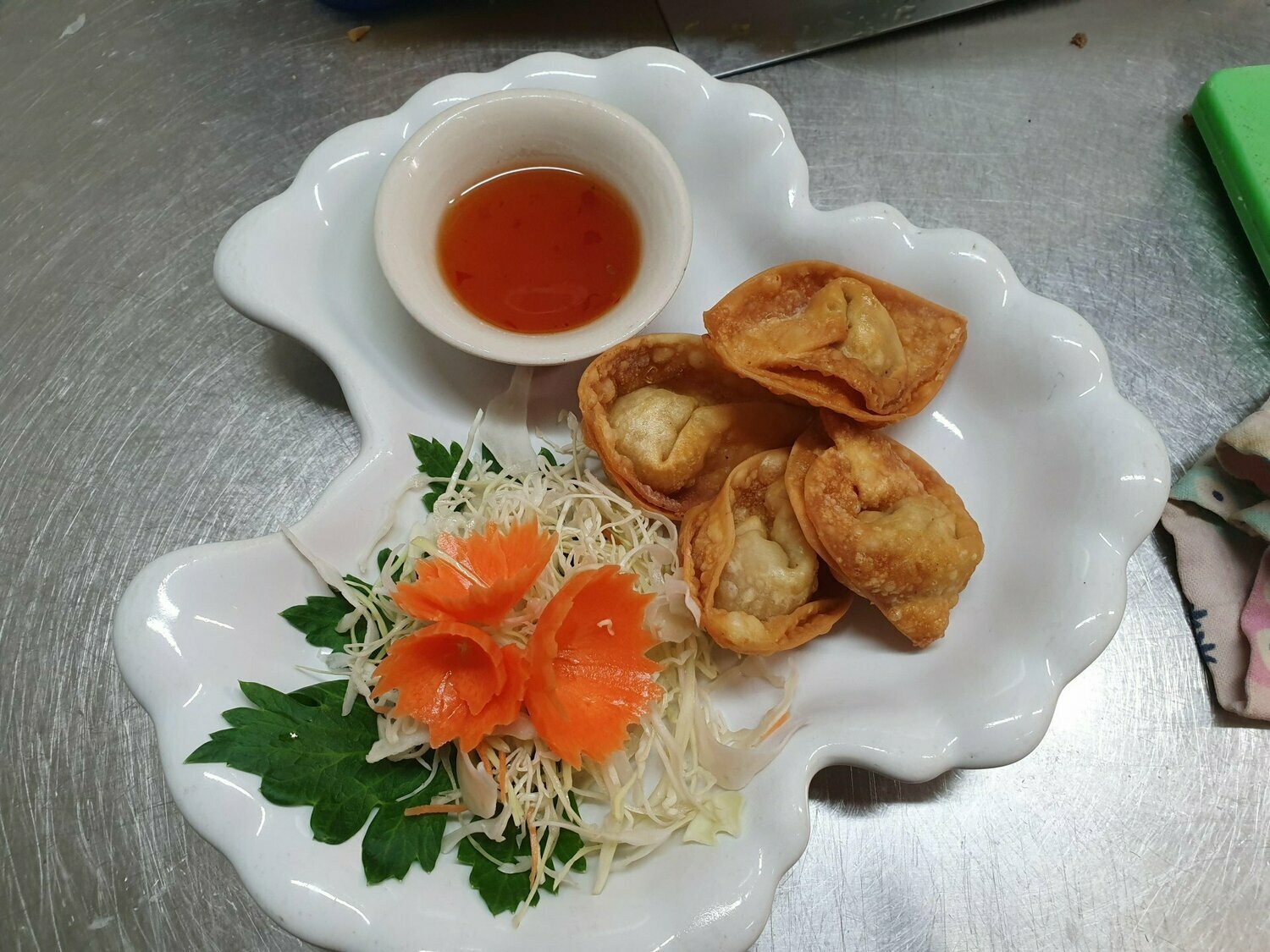 Khieaw Todd (Deep fried wontons)