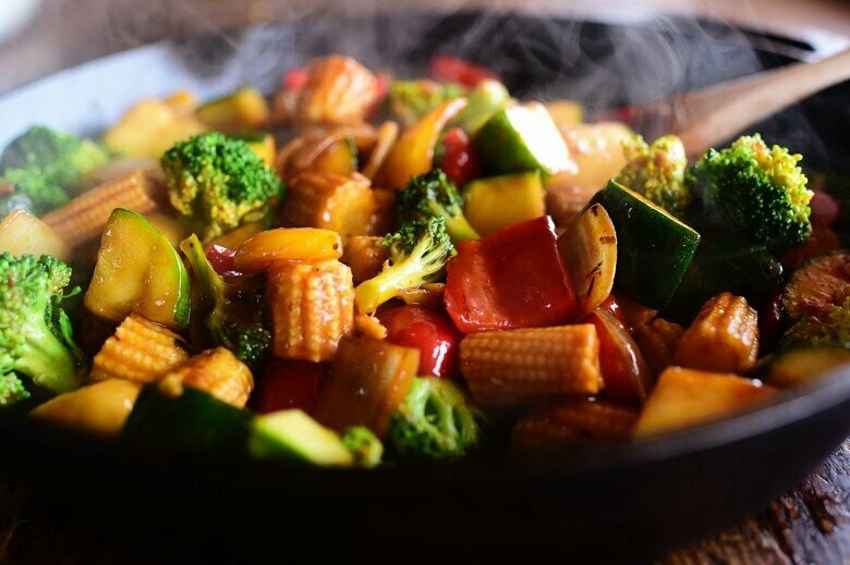 Pad Phak Raum Met - THE VEGETABLE