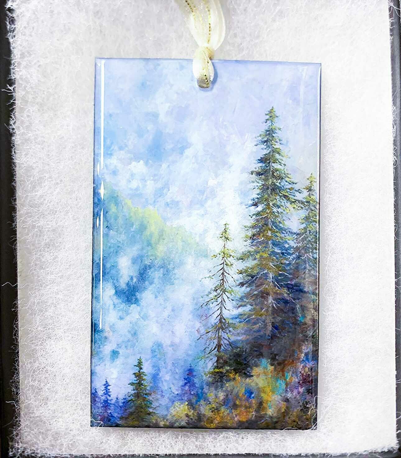 Decorative Ornaments, Type: Through the Mist