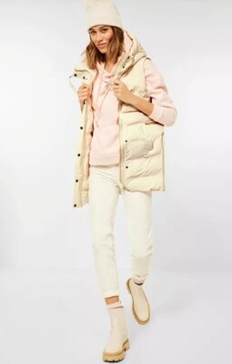 Long Quilted Vest In Vanilla