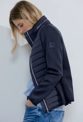 Quilted Scuba Jacket in Navy