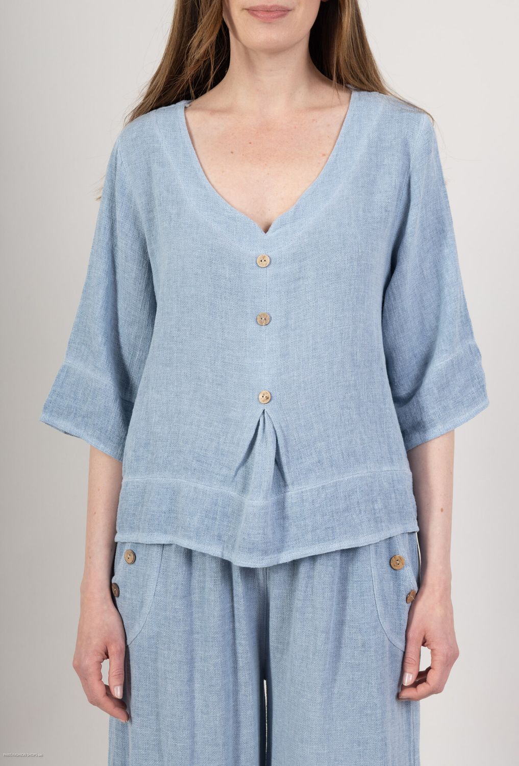 Cotton Linen top with 3 Buttons
