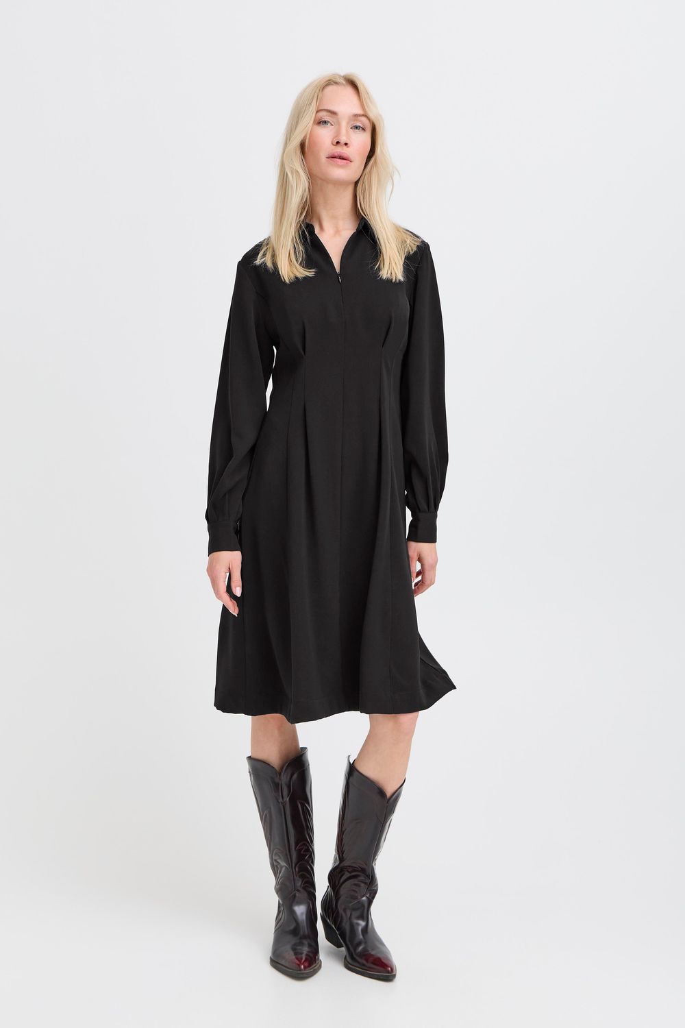 Short Dress in Black
