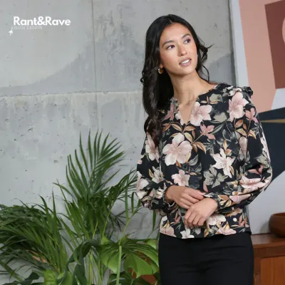 Print Blouse in Black
