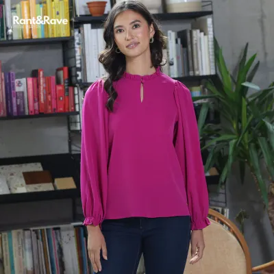Chic Blouse in Magenta