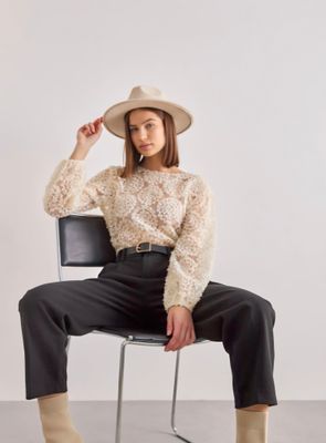 Rosette Top in Ecru
