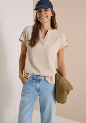 Textured Blouse in Cashmere Beige