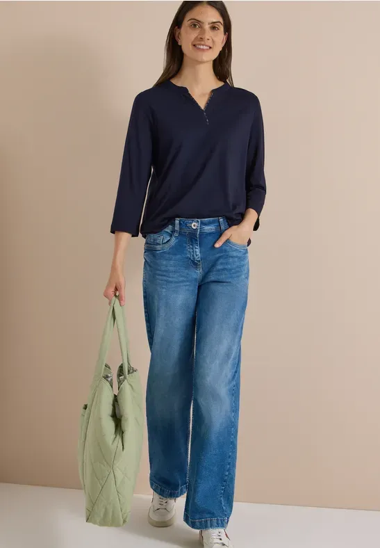 V Neck Top in Navy