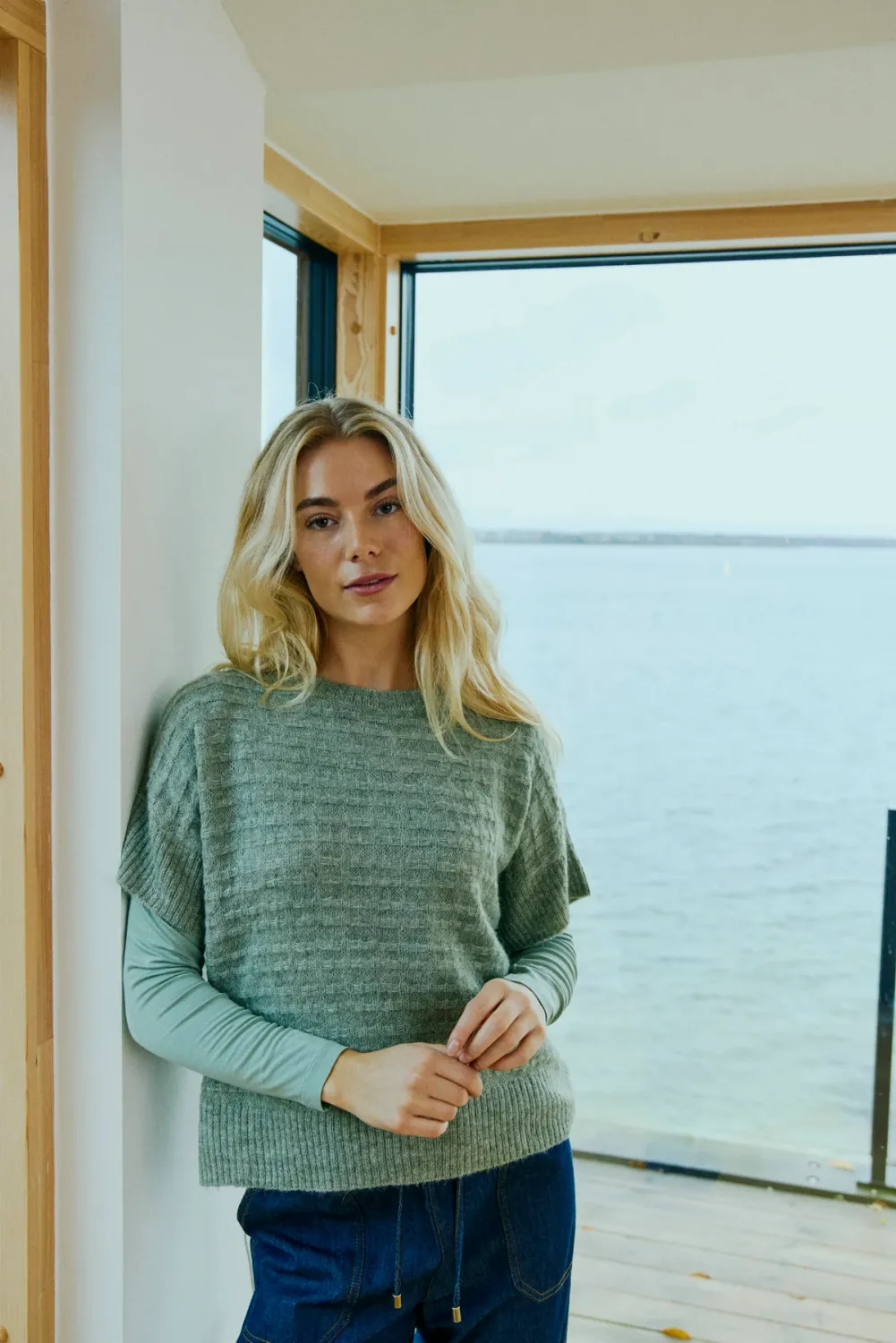 Short Sleeve Fine Knit in Iceberg