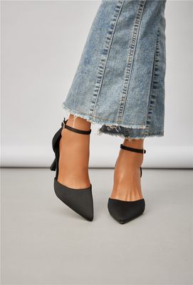 Elegant Black Stiletto