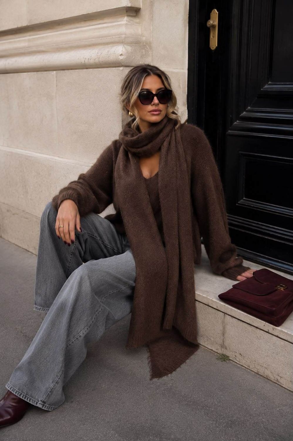 Cosy V Neck Knit in Chocolate