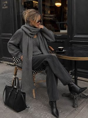Cosy V Neck Knit in Grey