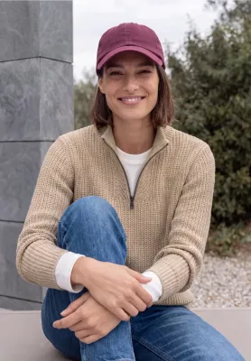 Solid-color pullover with zipper