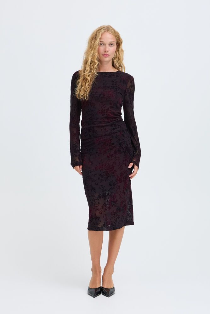 Deliate embossed skirt