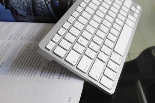 New!!! Bluetooth keyboard for ipad and  ipad 2
