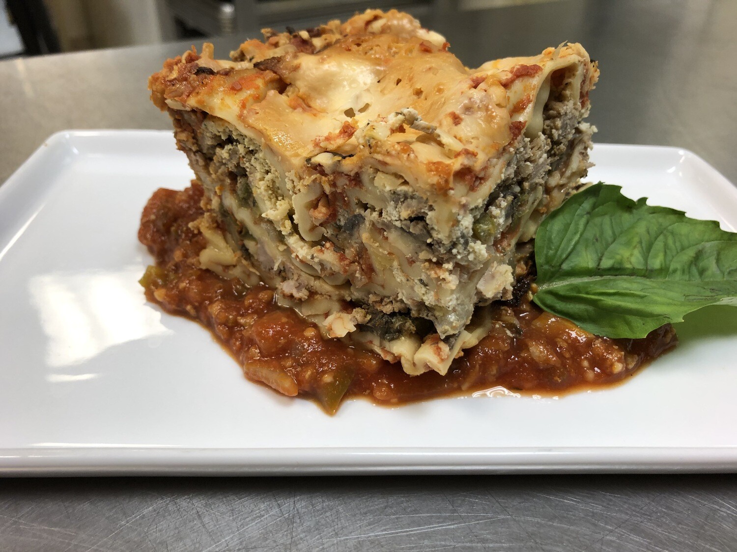 GrabnGo - Beef Lasagna Frozen - BSM