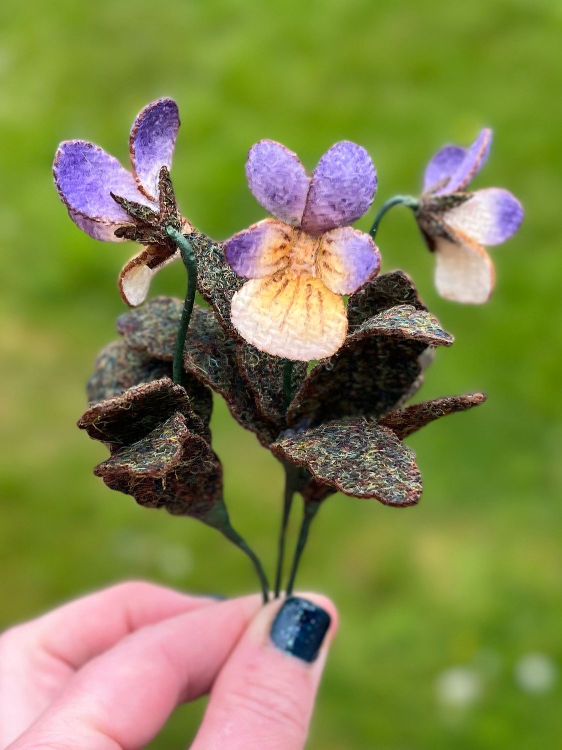 Harris Tweed® Flower Stem - Wild Pansy