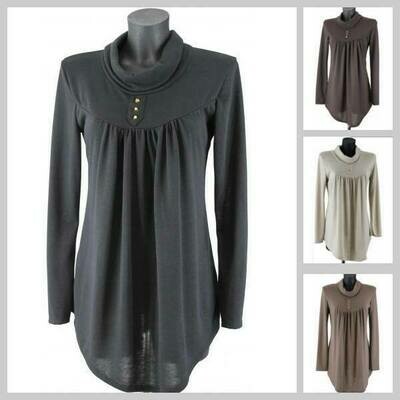 pull col roulé clouté